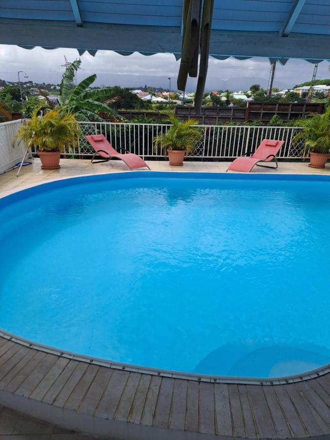 Hotel Lauraym 1 Baie-Mahault Esterno foto