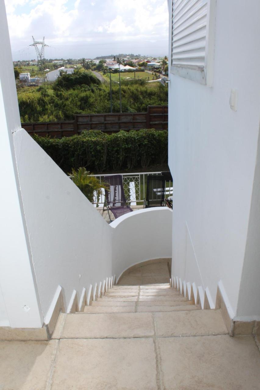 Hotel Lauraym 1 Baie-Mahault Esterno foto